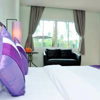 Deluxe Room Poolside