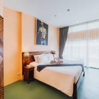 Deluxe King Room with Pool View