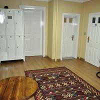Bed in 6-Bed Mixed Dormitory Room