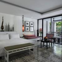 Surin Studio Balcony - King Bed