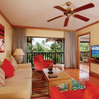 Two-Bedroom Apartment with Balcony and Garden View