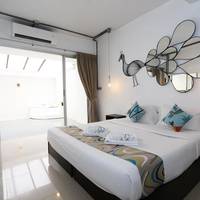King Room with Spa Bath