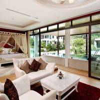 Private Pool Suite