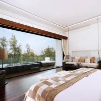 Deluxe Sky Pool Suite