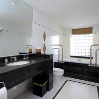 Twin Junior Suite with Ocean View