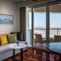 Premium King Room with Ocean View