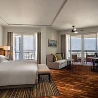 Executive King Junior Suite and Club Lounge Access