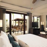 King Suite with Terrace and Lagoon View
