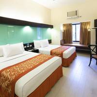 2 Queen Beds Room