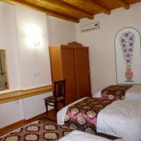 Twin Room with Bath