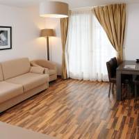 Two-Bedroom Apartment (6 Adults)