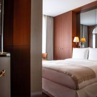 Superior City Room