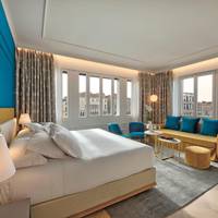 Junior Suite with Canal View