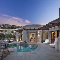 Unique with Private Pool, Suite, 1 King, Seafront