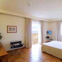Deluxe Double Room with Balcony and Partial Sea View