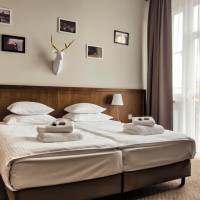 Classic Double or Twin Room with City View