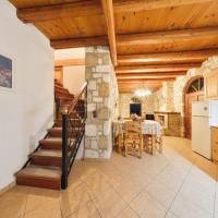 Deluxe Three-Bedroom Apartment