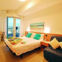Double or Twin Room with Sea View