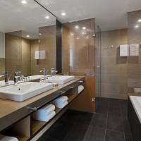 Club King, Club lounge access, Larger Guest room, 1 King