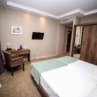 Large Twin Room