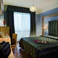 Deluxe Double Room with Side Sea View