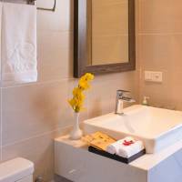Deluxe Twin Room with Sea View