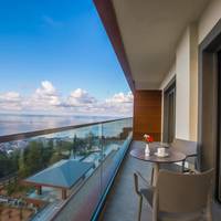 Premium Room with Spa Bath and Sea View