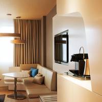 Deluxe King Room with City View