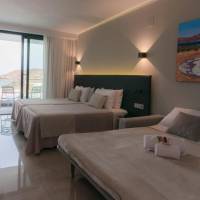 Deluxe Triple Room with Sea View