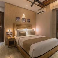 Deluxe Double with Ocean View and Balcony  including Free return Airport Transfer 