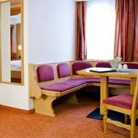 Family Room (3 Adults)
