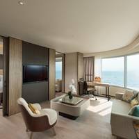 One Bedroom Suite Bay View