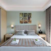 Double Room with Extra Bed and Side Sea View