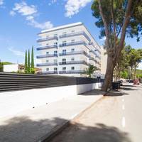 Apartment (6 Adults)