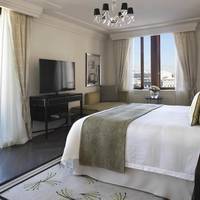 Premier Suite King Bed
