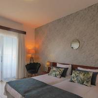 Standard Room with Sea View (2 Adults + 1 Child)