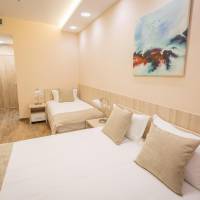 Luxury Triple Room