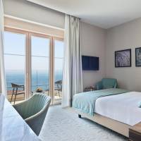 Deluxe Double Room with Balcony and Sea View