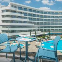 Double Room (2 Adults + 1 Child 0-11 years)