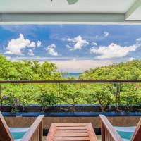 Deluxe Suite with Sea View