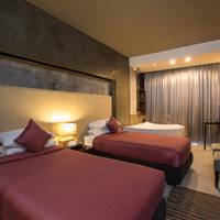 Superior Twin Room with Partial Sea View