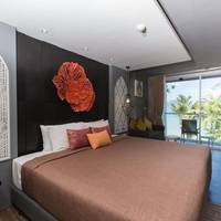 Superior King or Twin Room with Sea View