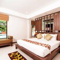 Suite with pool access