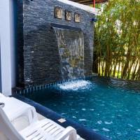 Deluxe Double Room with Pool Access
