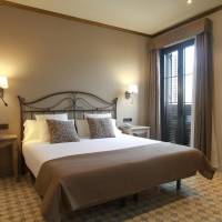 Double or Twin Room with Street View