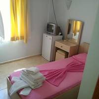 Small Triple Room - Garden Floor