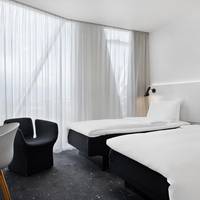 Deluxe Guest Room With Twin Beds