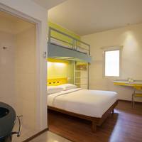 Queen Room with Bunk Bed