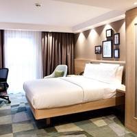 Queen Room - Mobility Accessible