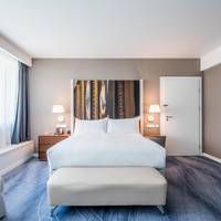 King Guest Room - Mobility Access